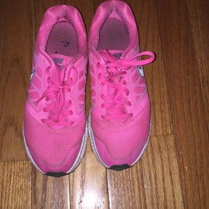 Nike downshifter shoes